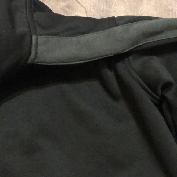 Boys Nautica brand fleece. ZIP front. Size 10/12. Black with gray sleeve strip. - Picture 9 of 9